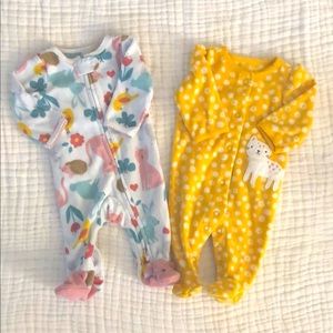 Carter’s NB sleep N’ play set
